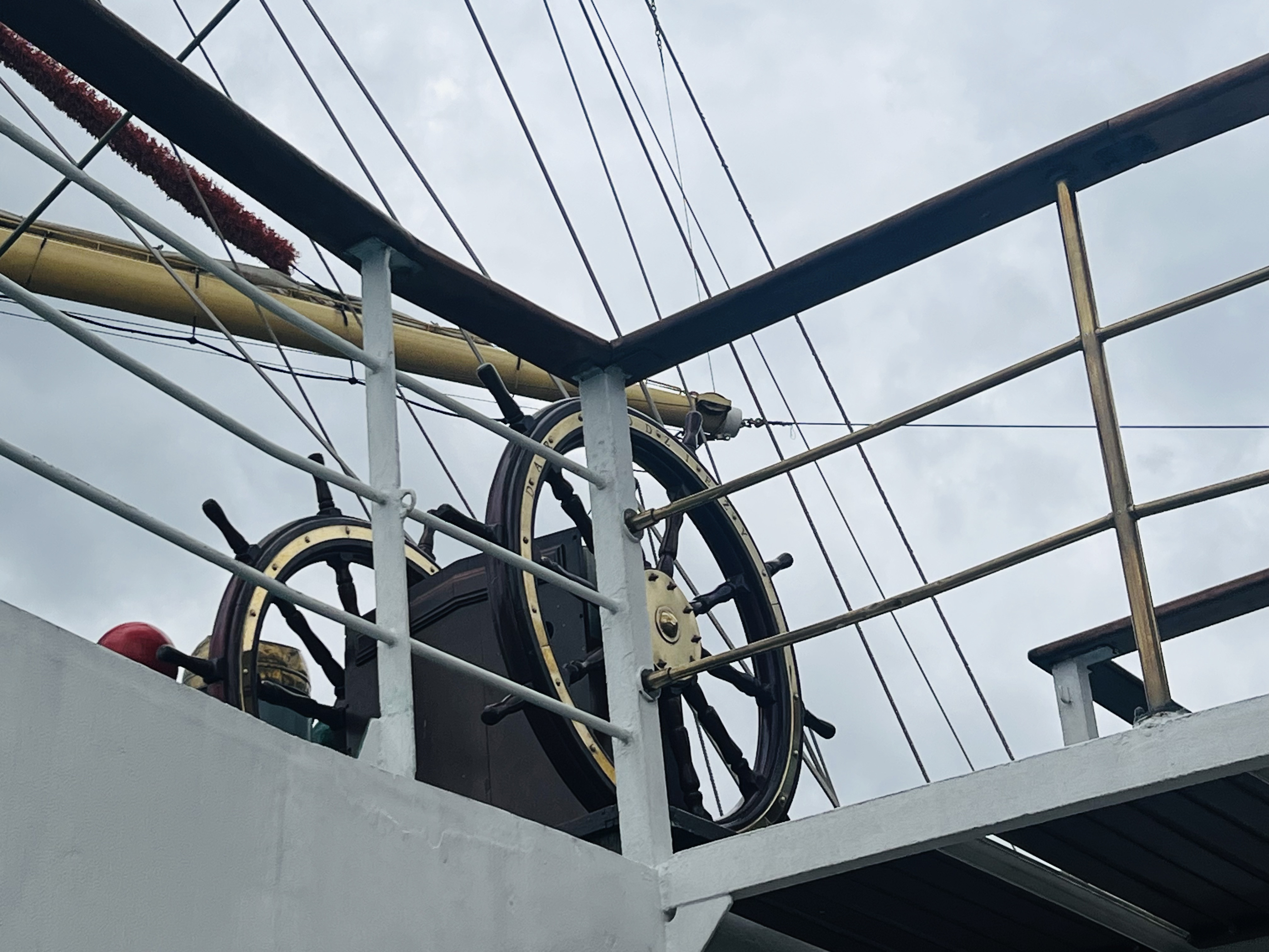 The Dar Mlodziezy steering wheel